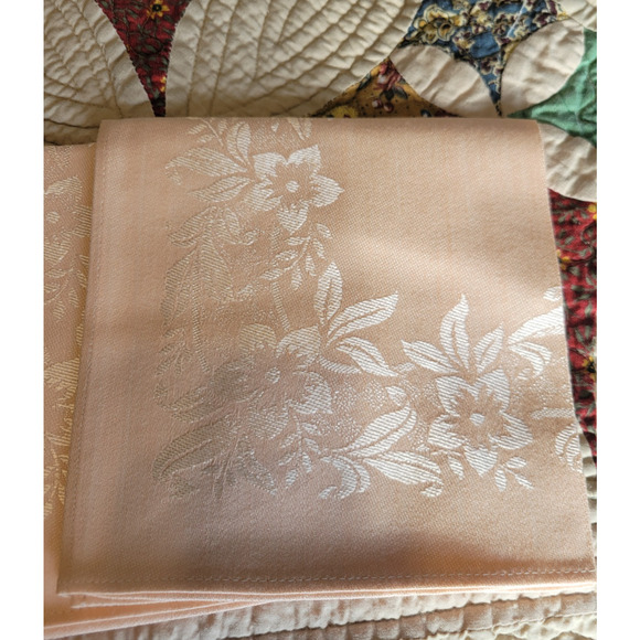 Vtg Square Tablecloth And Napkins Peachy Pink Floral Metallic 47"x47" & 12"x12" - Picture 2 of 11